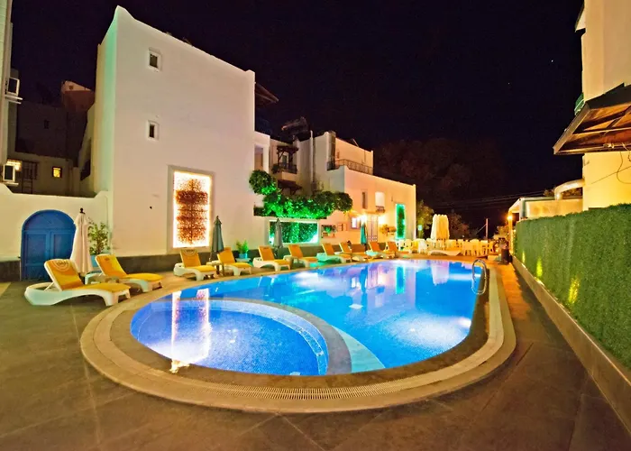 Bleu Nuit + * Bodrum