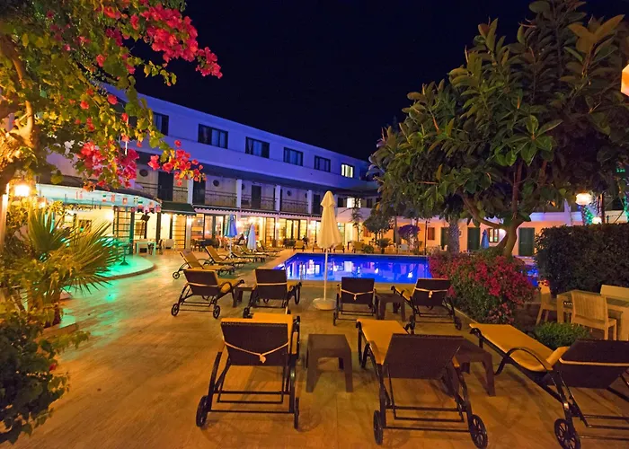 Bleu Nuit + 호텔 Bodrum