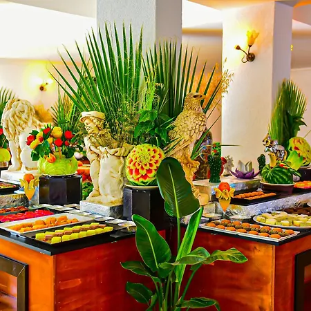 Bleu Nuit + Ξενοδοχείο Αλικαρνασσός