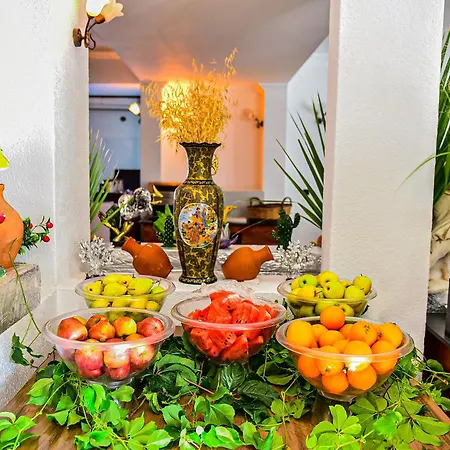 Bleu Nuit + Αλικαρνασσός