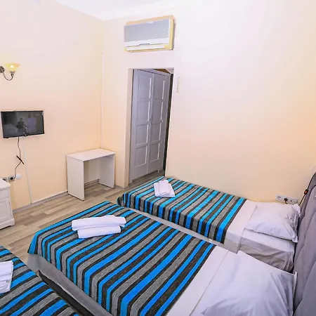 Bleu Nuit + Ξενοδοχείο *