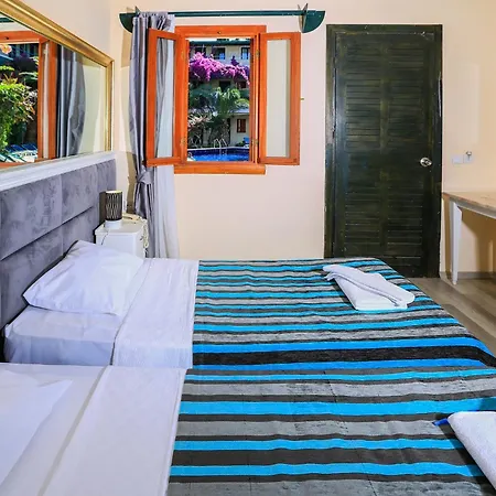 Ξενοδοχείο Bleu Nuit +