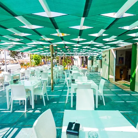 ホテル Bleu Nuit +